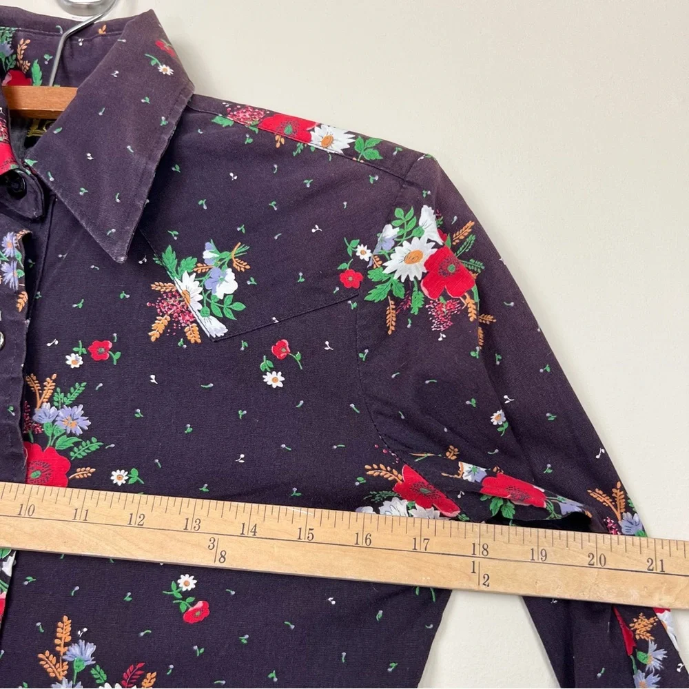 vintage 1950s western shirt black pearl snaps floral print dagger collar hippie - Picture 14 of 14